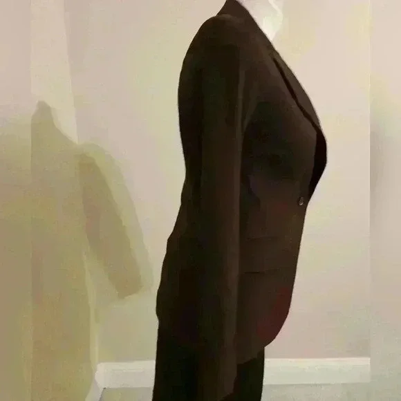 Banana republic burgandy blazer - Picture 2 of 3